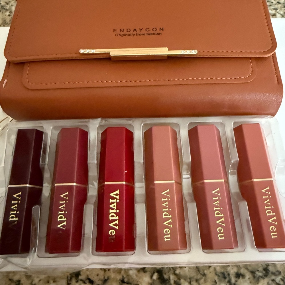 ViVI Lipstick Set - Bold Red and Nude Collection, and a beautiful Endaycon